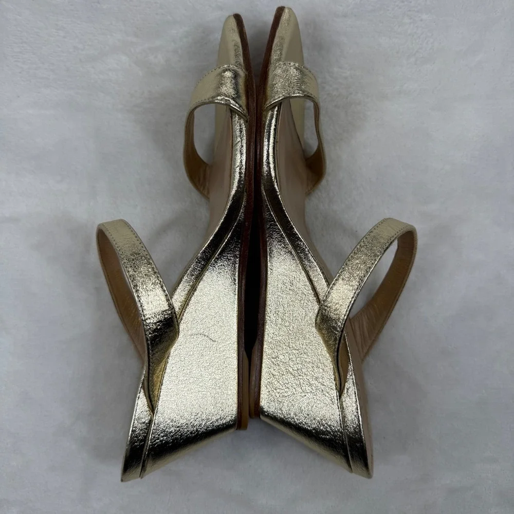 Stuart Weitzman Aleena 50 Gold Metallic Leather Square Toe‎ Wedge Sandals Size 5